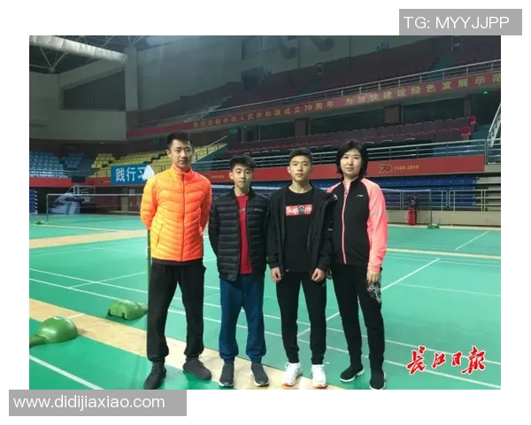 广州羽毛球队与武汉羽毛球队实力对比赛后分析与总结